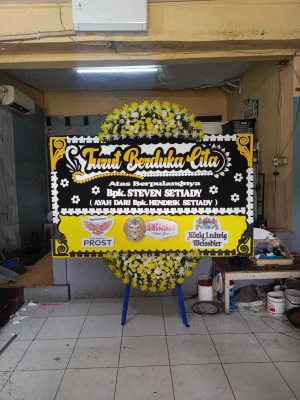 Papan Bunga di Satriyan Tersono